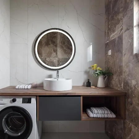 Malibu Royal - Luxury With Pool & Вилла Вир