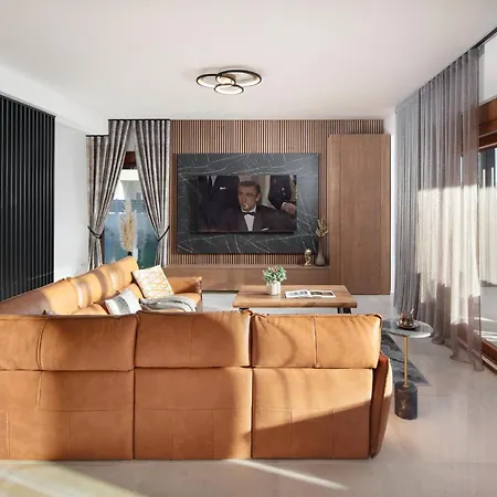 Malibu Royal - Luxury With Pool & Вилла Вир