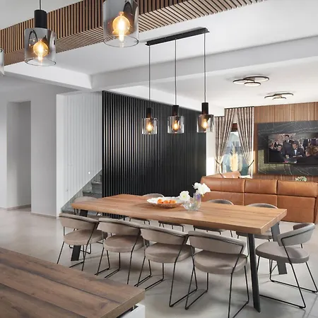 Malibu Royal - Luxury With Pool &