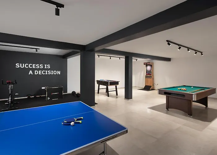 Malibu Royal - Luxury With Pool &