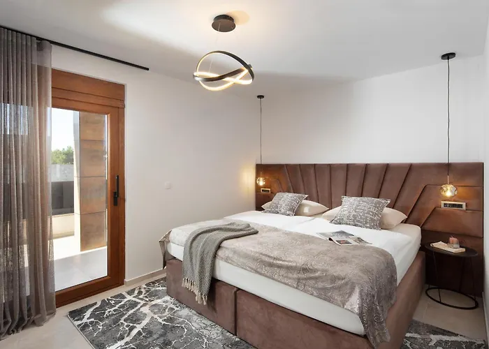 Malibu Royal - Luxury With Pool &