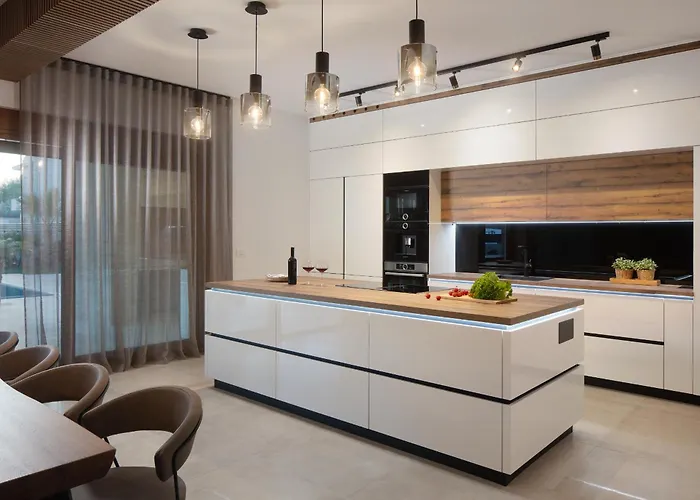 Willa Malibu Royal - Luxury With Pool & Vir