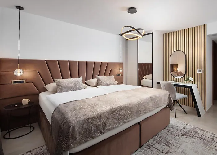 Malibu Royal - Luxury With Pool & Vir