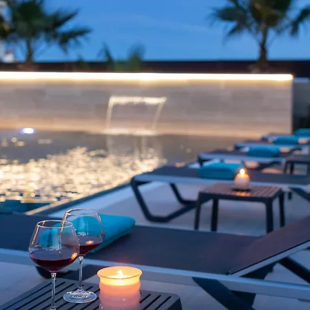 ヴィラ Malibu Royal - Luxury With Pool & ヴィル