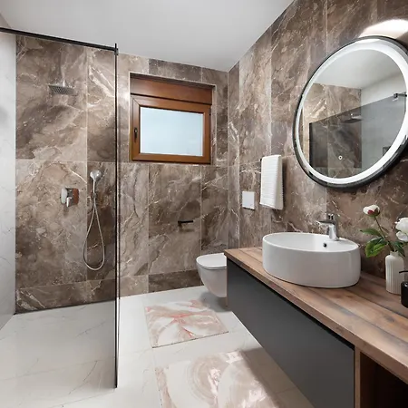 Villa Malibu Royal - Luxury With Pool & *