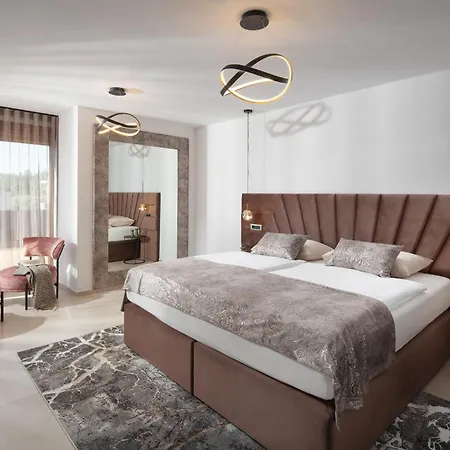 Malibu Royal - Luxury With Pool & *