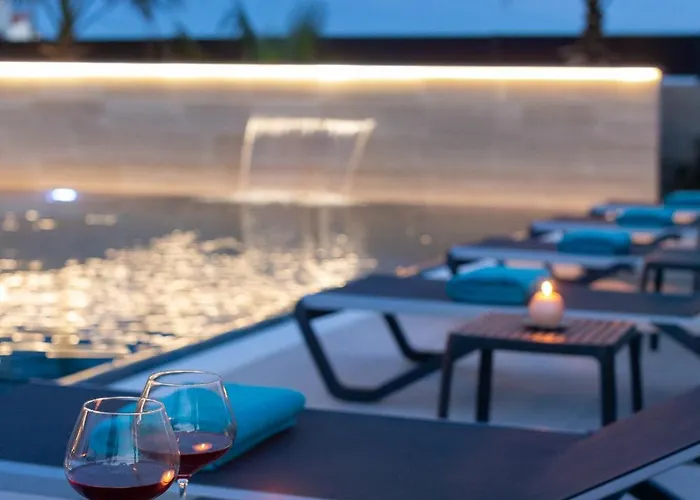 Villa Malibu Royal - Luxury With Pool & Vir